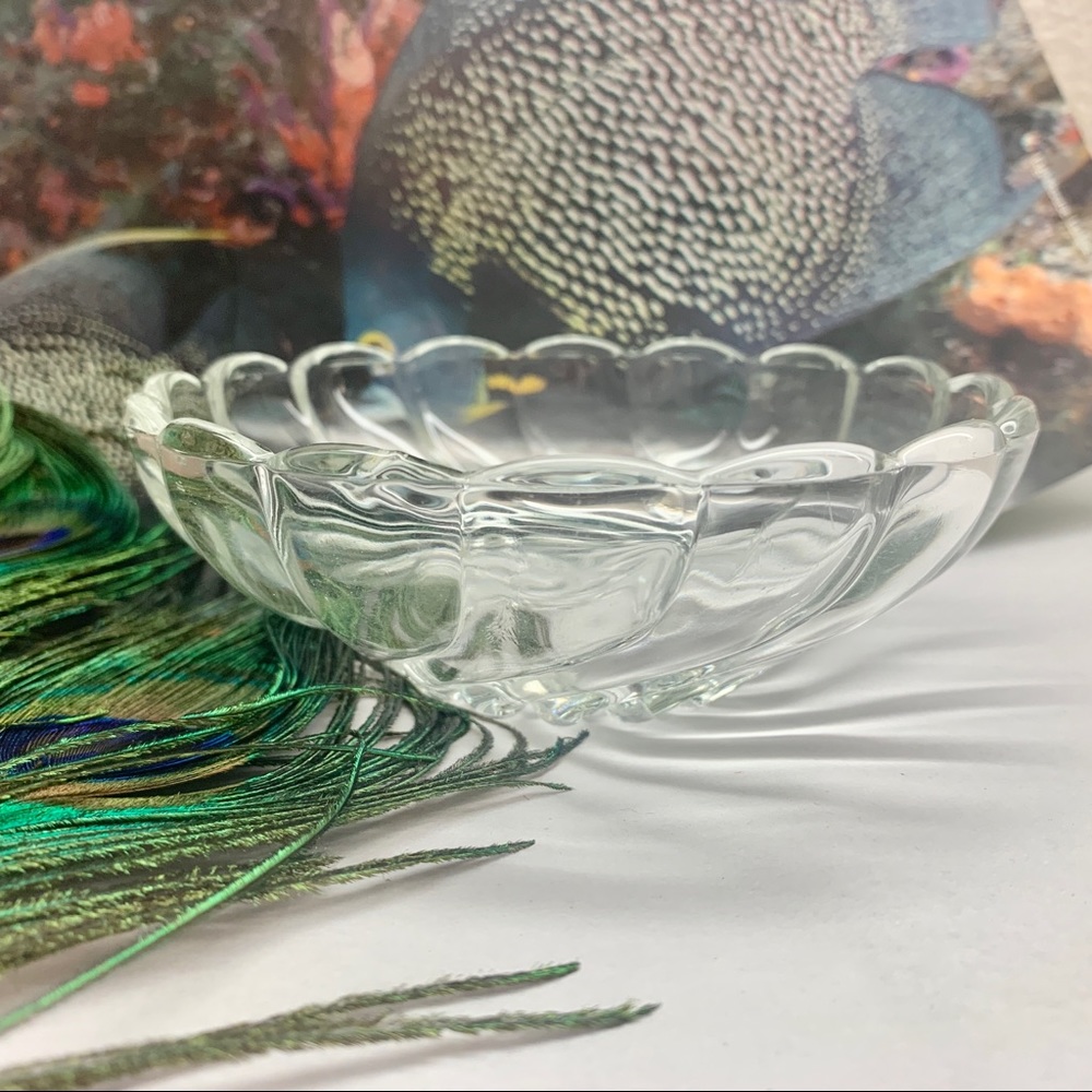 **Vintage Small Round Glass Dish** - Picture 3 of 6